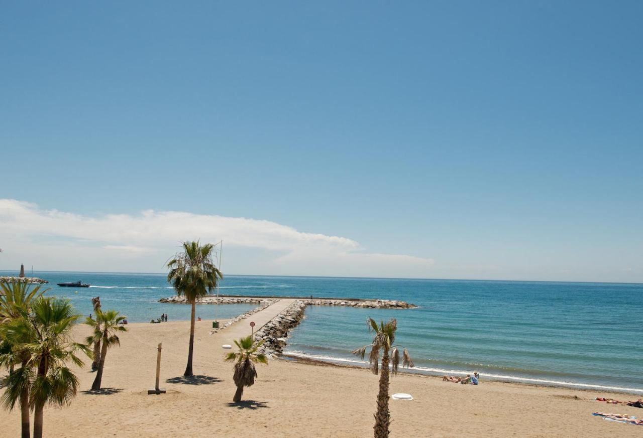Lujoso Apartamento De 2 Dormitorios En Banus Marbella Bagian luar foto